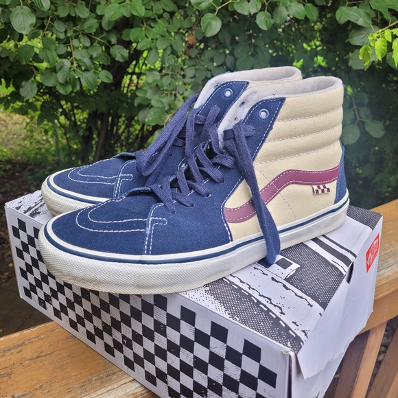 Vans Sk8-Hi Skate Shoe Sneakers 10.5 - Picture 3 of 9